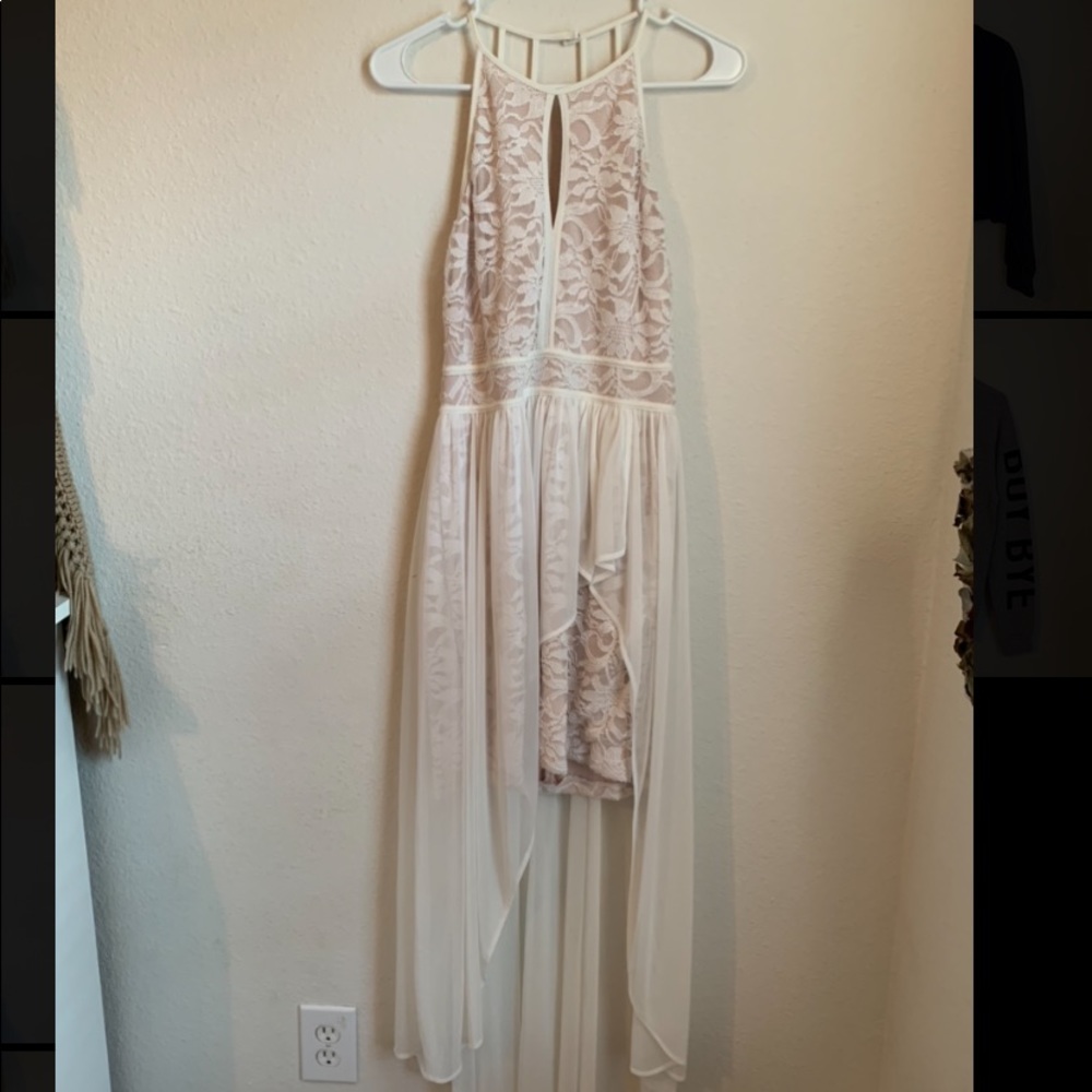 Tan/White Short Vail Dress